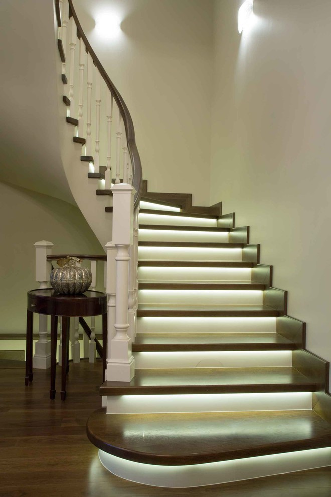 Четырехэтажный таунхаусв стиле американского ар-деко