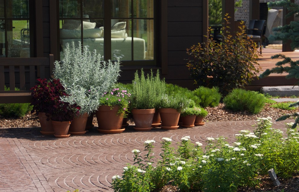 Сезонные украшения участка