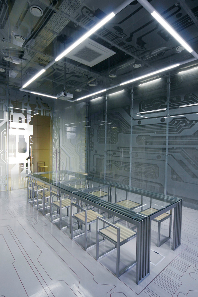 Переговорная комната компании Симметрон