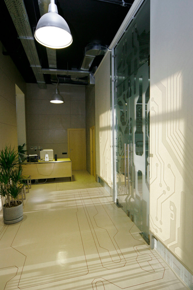 Обложка проекта: Переговорная комната компании Симметрон