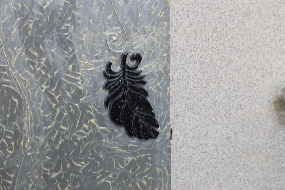 Дерево с воронами.  3000 х 900 искусственный камень Staron & Tempest (SAMSUNG)