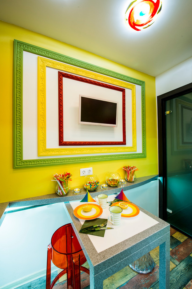 Яркая кухня-трансформер площадью 6 кв.м.