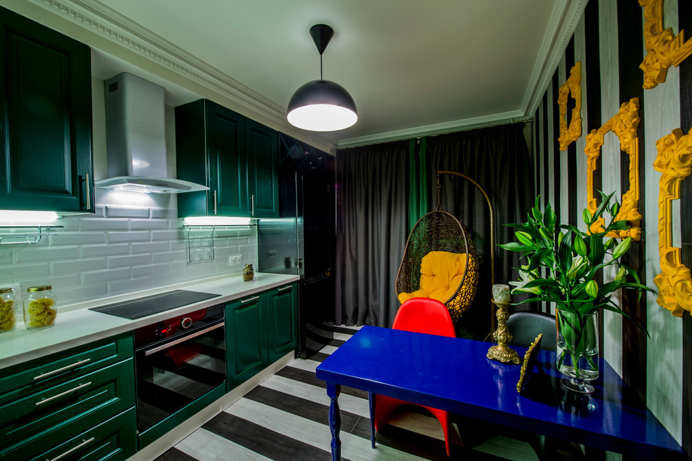 12-метровая кухня в эпатажном стиле