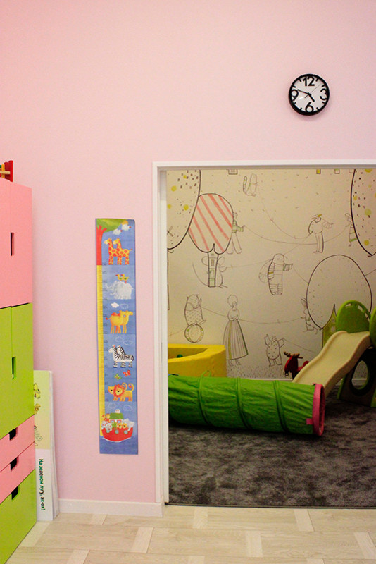 Игровая детская с раскраской во всю стену | Nursery in Sestroretsk Baby Club