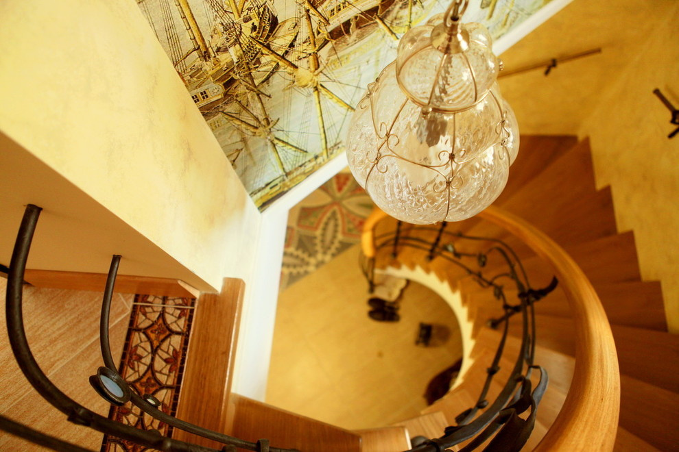 Частный интерьер жилого дома в г.Геленджике