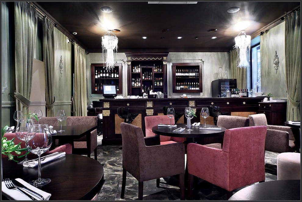 "Le Bourbon Bar"