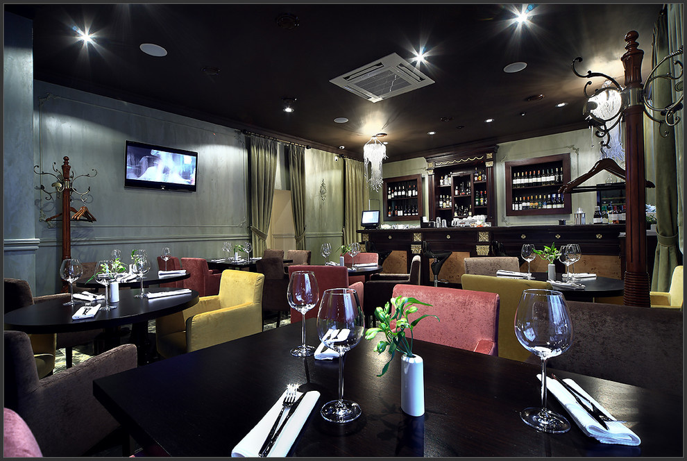 "Le Bourbon Bar"