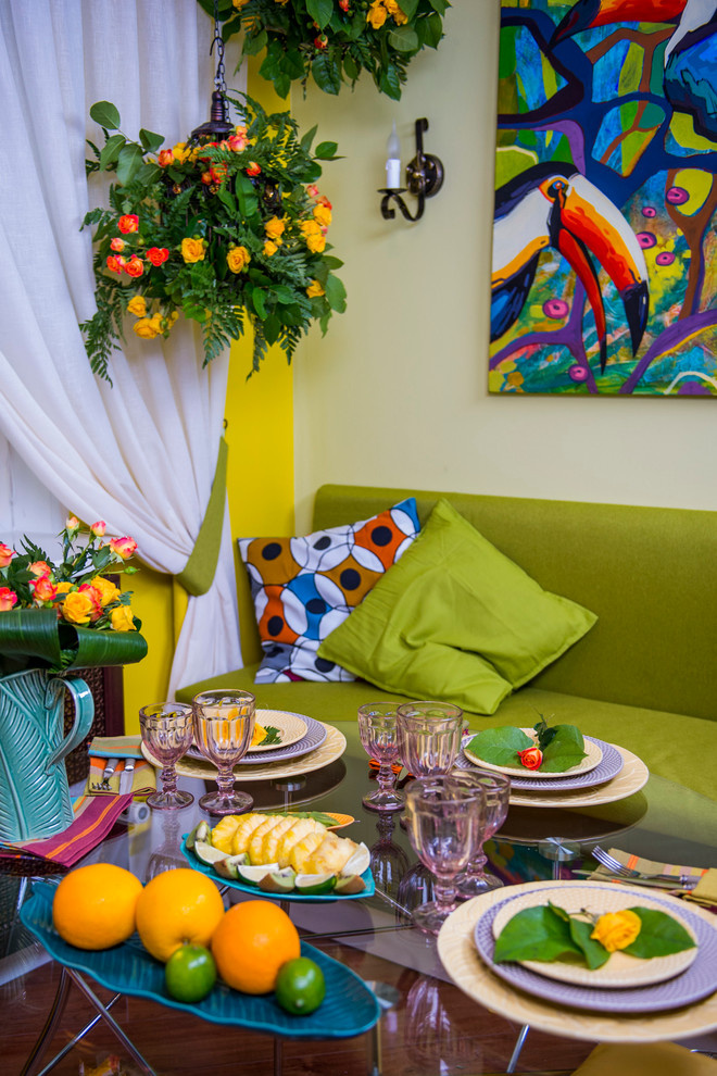 Яркая кухня в стиле Рио