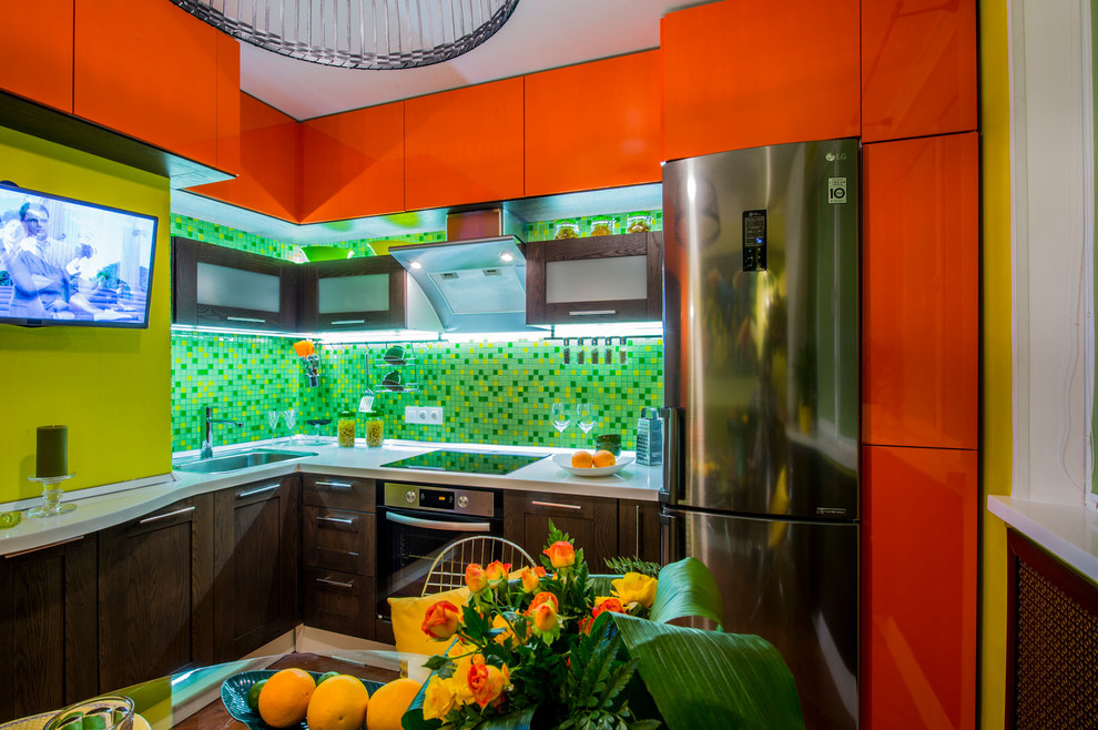 Яркая кухня в стиле Рио
