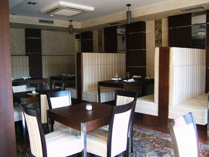 Ресторан " Coast of Montenegro" в Черногории г. Бечичи (Montenegro, Becici)