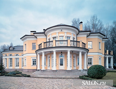 РУССКАЯ УСАДЬБА. ЦОКОЛЬ, ВХОДНАЯ ГРУППА и ИНТЕРЬЕРЫ. архитектор МИХАИЛ ТОРОПЫГИН