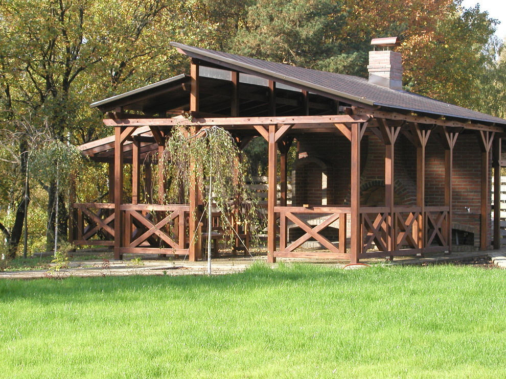 просторная беседка-гриль