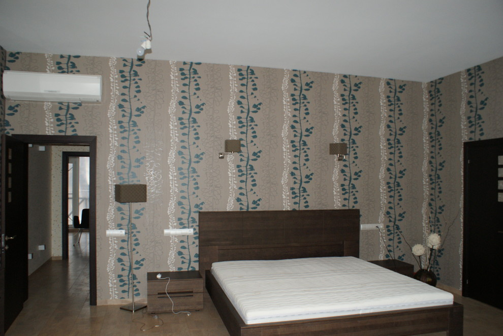 Хороший дом с бревнами