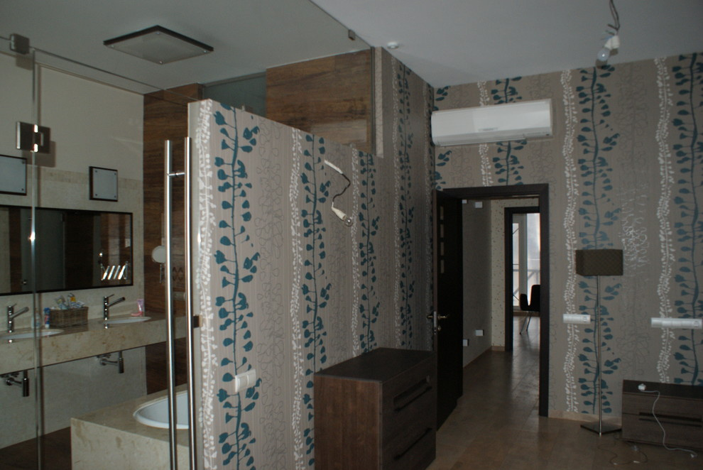 Хороший дом с бревнами