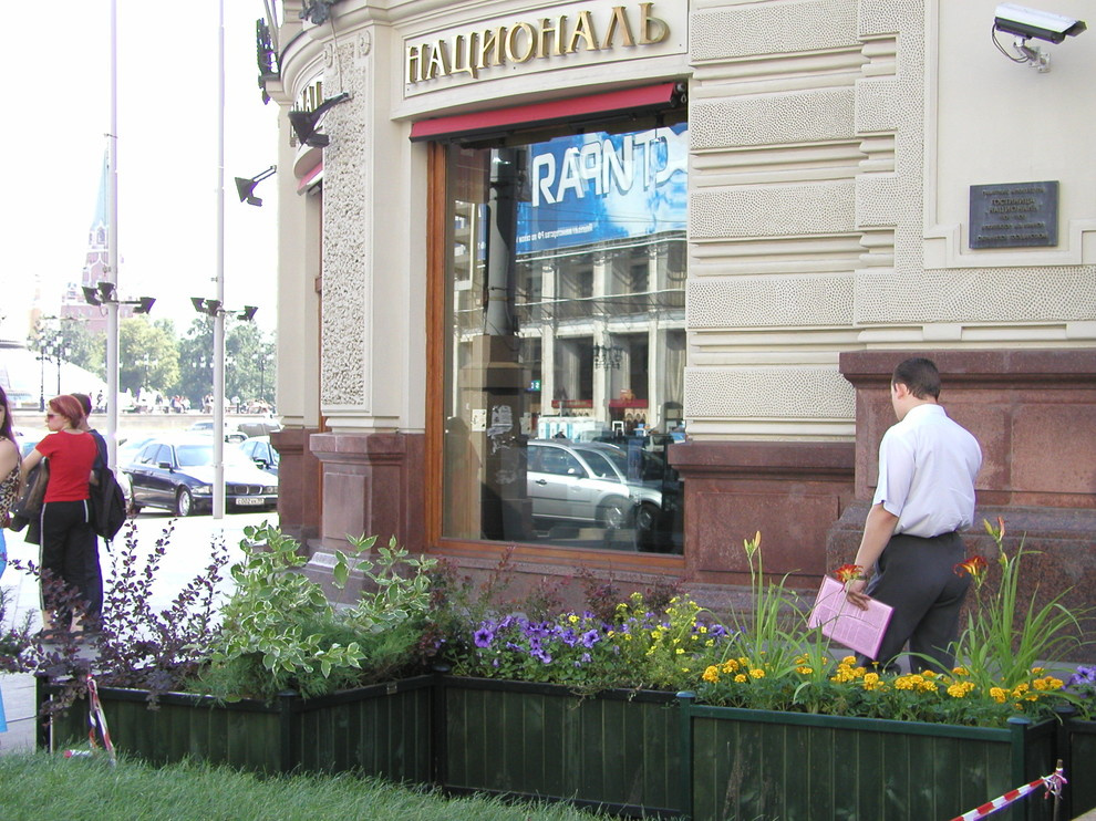 Контейнеры для уличного озеленения