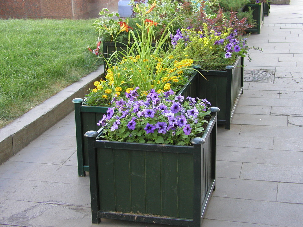 Контейнеры для уличного озеленения