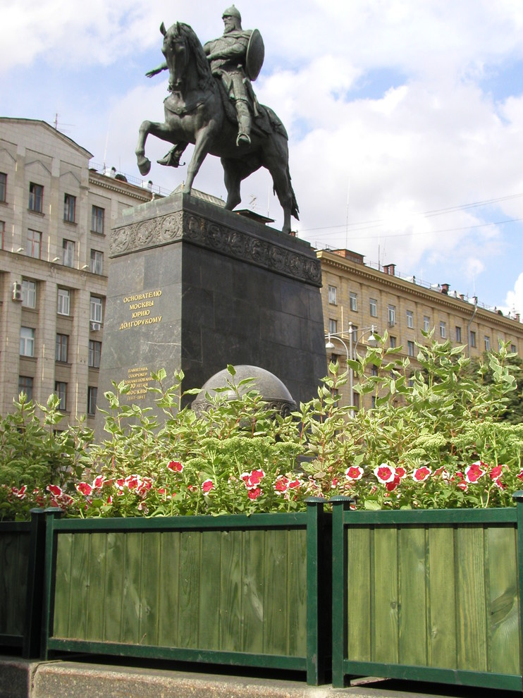 Контейнеры для уличного озеленения