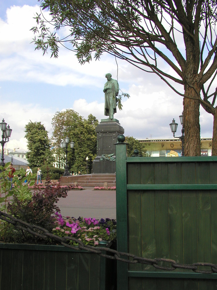 Контейнеры для уличного озеленения