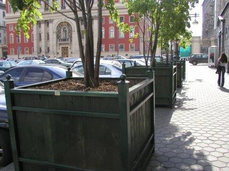 Контейнеры для уличного озеленения