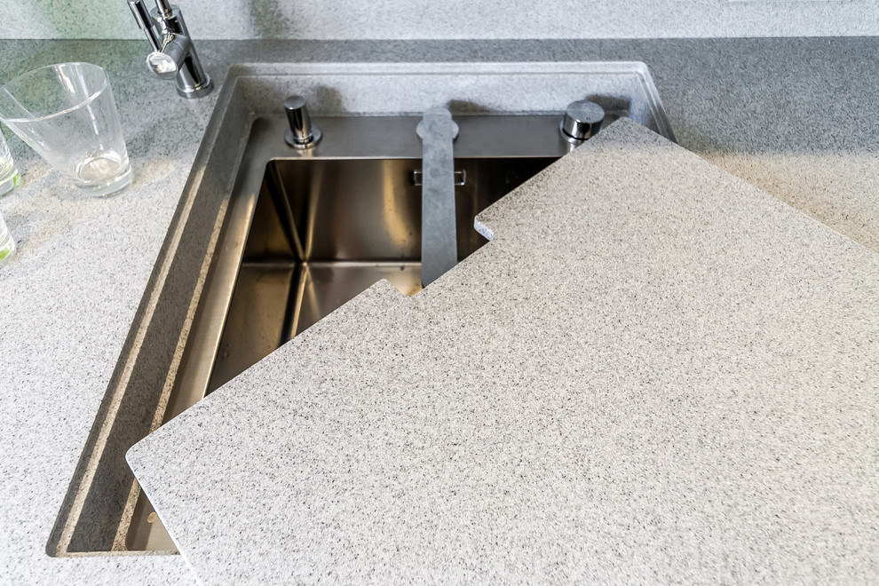 Кухня " Под прикрытием" для передачи "Квартирный ответ" на НТВ