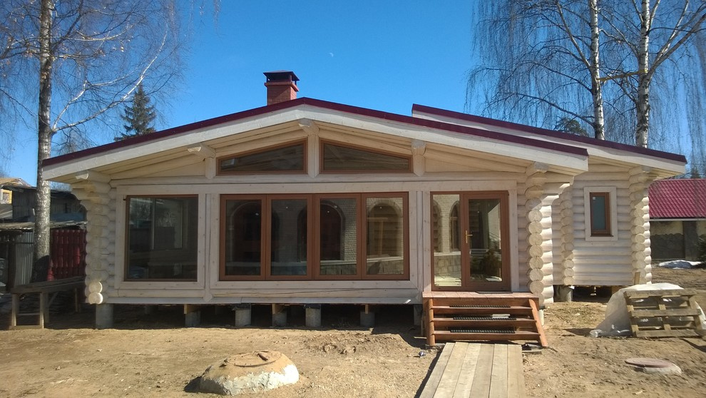 Беседка из оцилиндрованного бревна