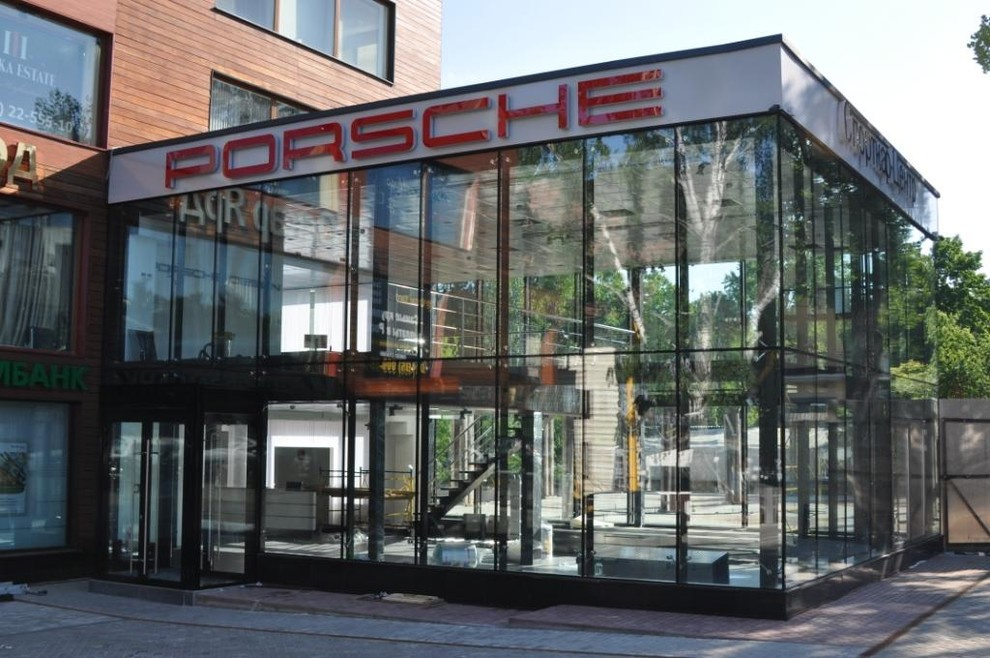 Спорткар-Центр в Жуковке "Porsche"