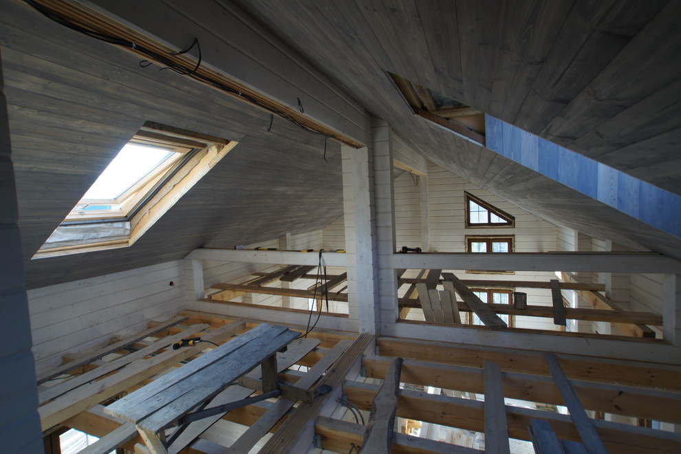 Дом по готовому фундаменту со смешанным каркасом