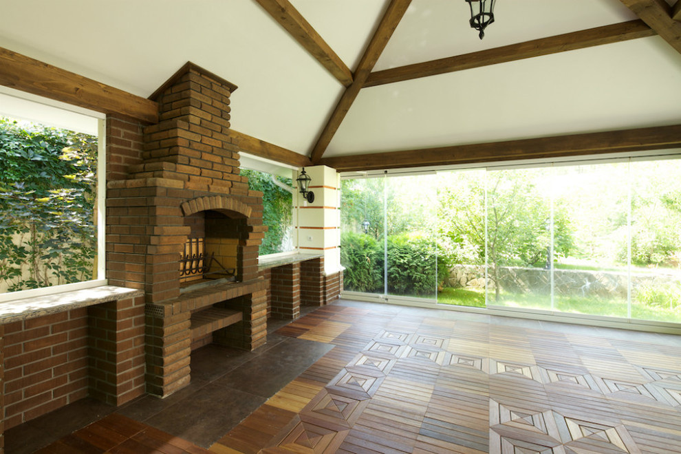 Беседка на приусадебном участке