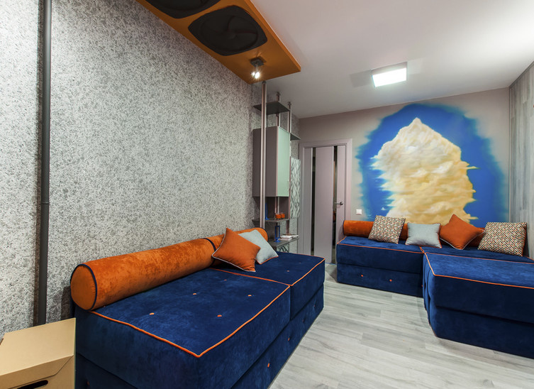 Интерьеры с отделкой жидкими обоями