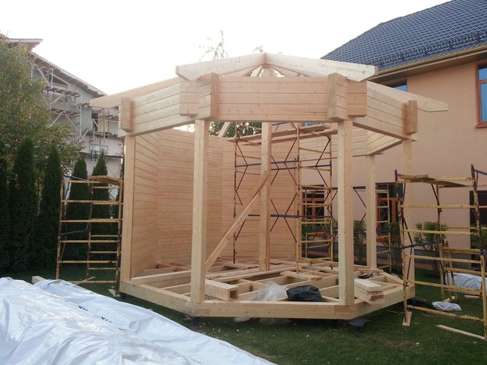 "Восемь граней"