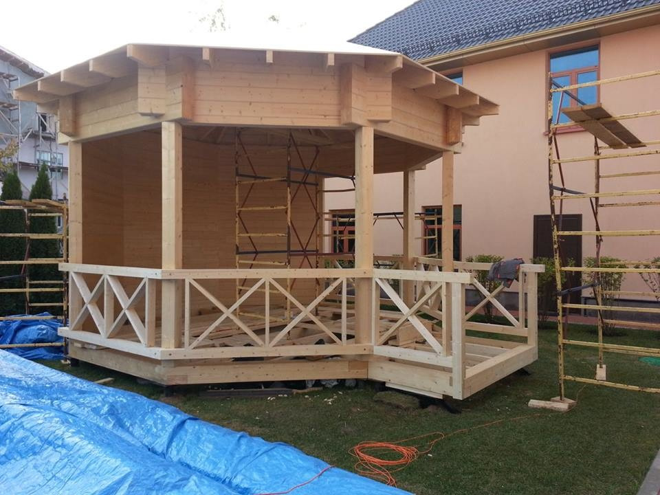 "Восемь граней"