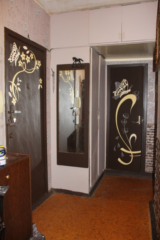 Растительные мотивы в росписи дверей