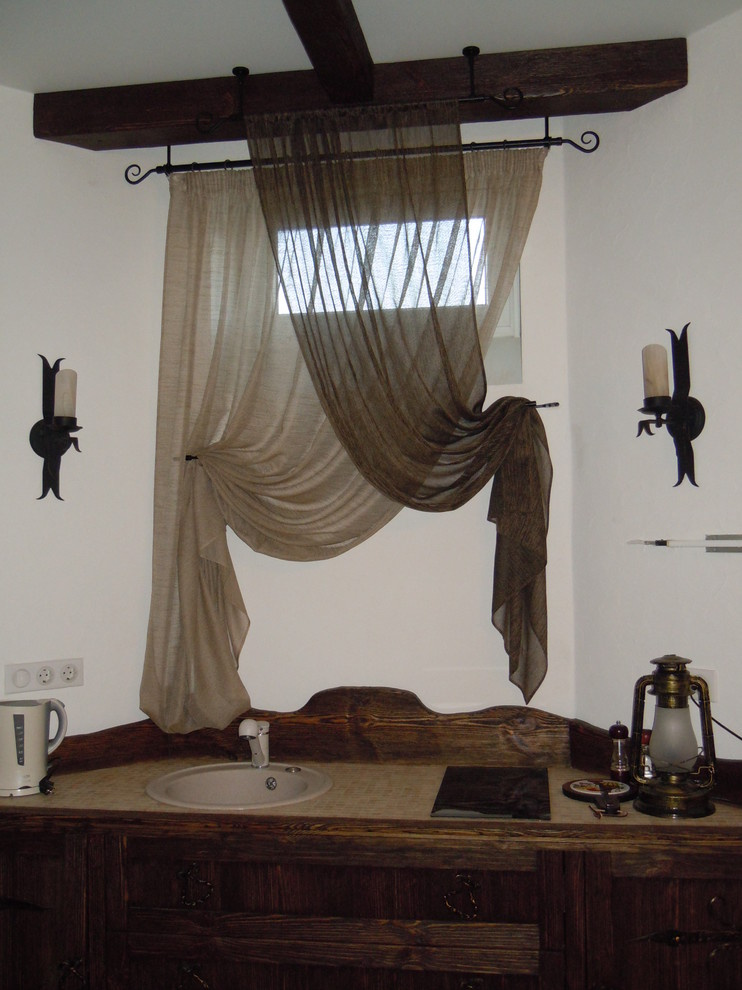 Бассейн в загородном доме