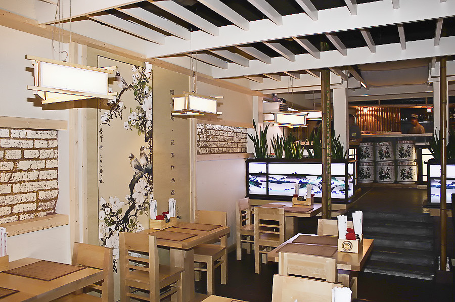 Интерьер суши-бара "Хацу-мо", Ульяновск