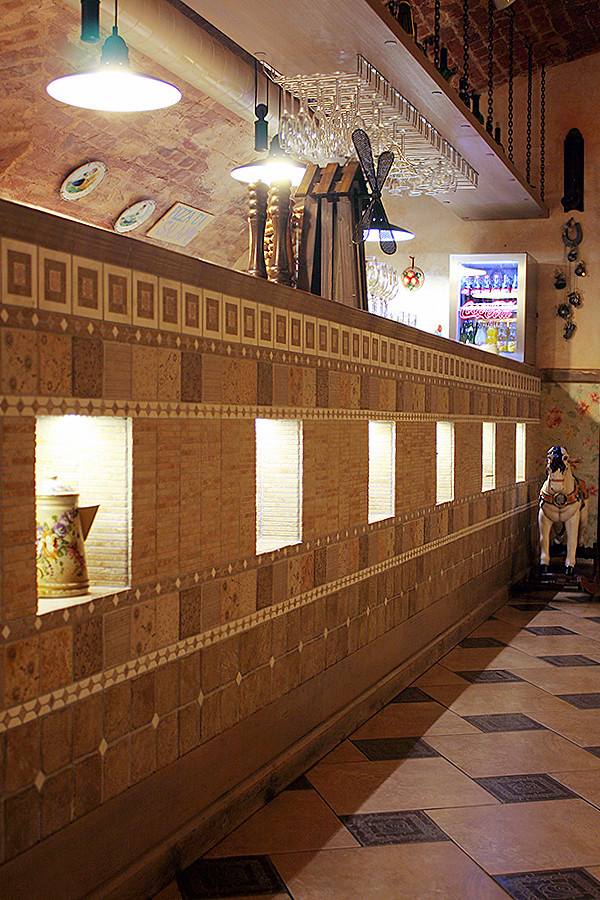 Интерьер траттории "Papa Giovanni", Ульяновск