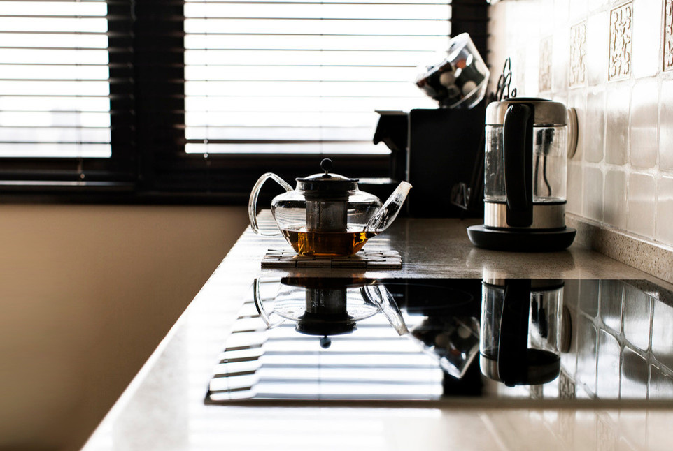 Городские апартаменты с видом на лес