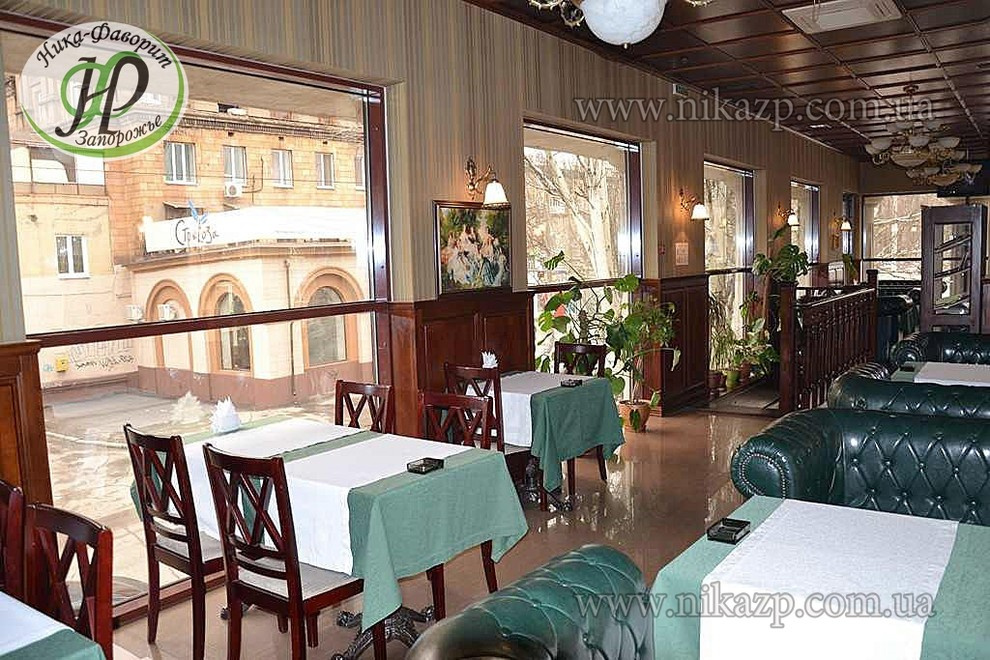 RESTAURANT INTERIOR, STAIRCASE, WOODEN INTERIOR. Лестница и интерьер ресторана "
