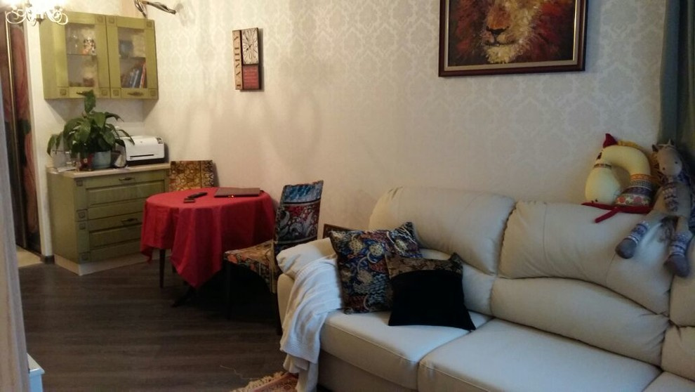 Small flat for gorgeous lady