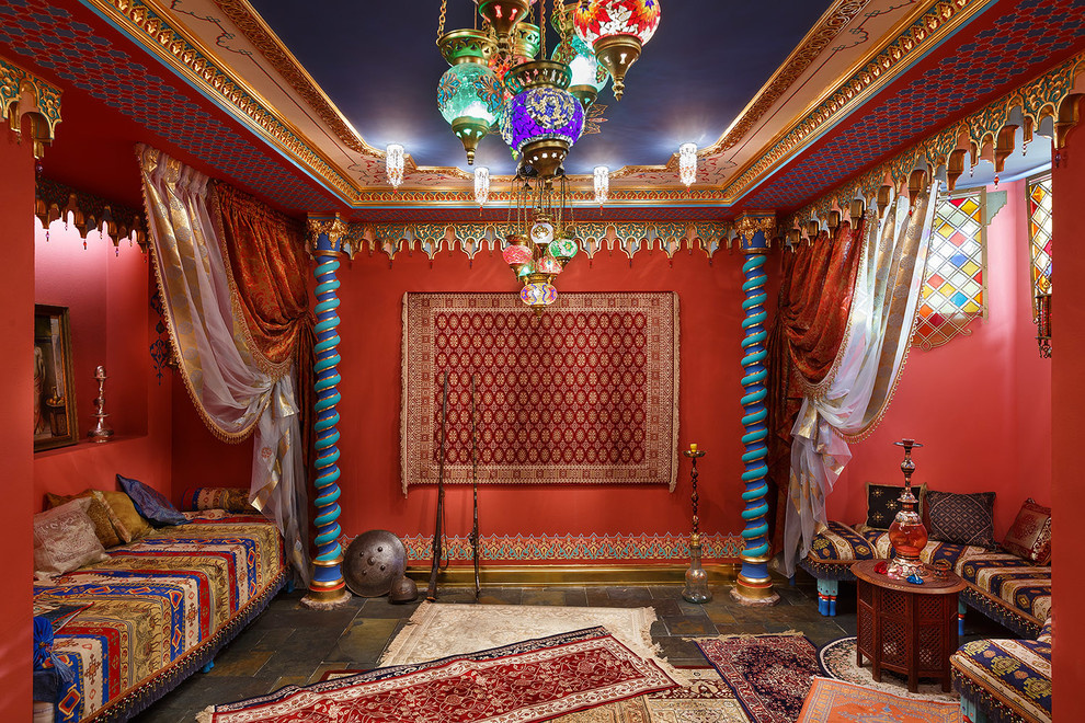 Дом в пригороде Санкт-Петербурга