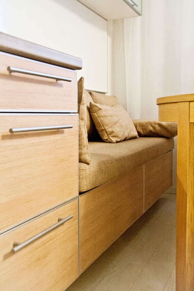 Зона кухни-столовой