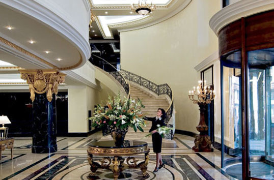 Отель "RITZ-CARLTON"