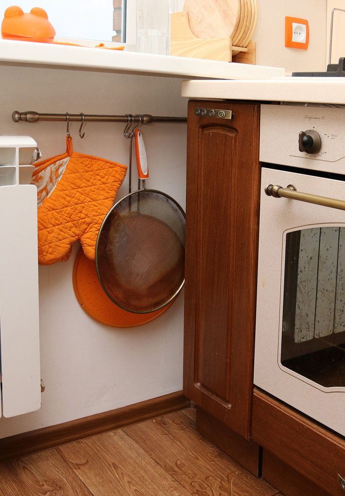 Хранение под подоконником