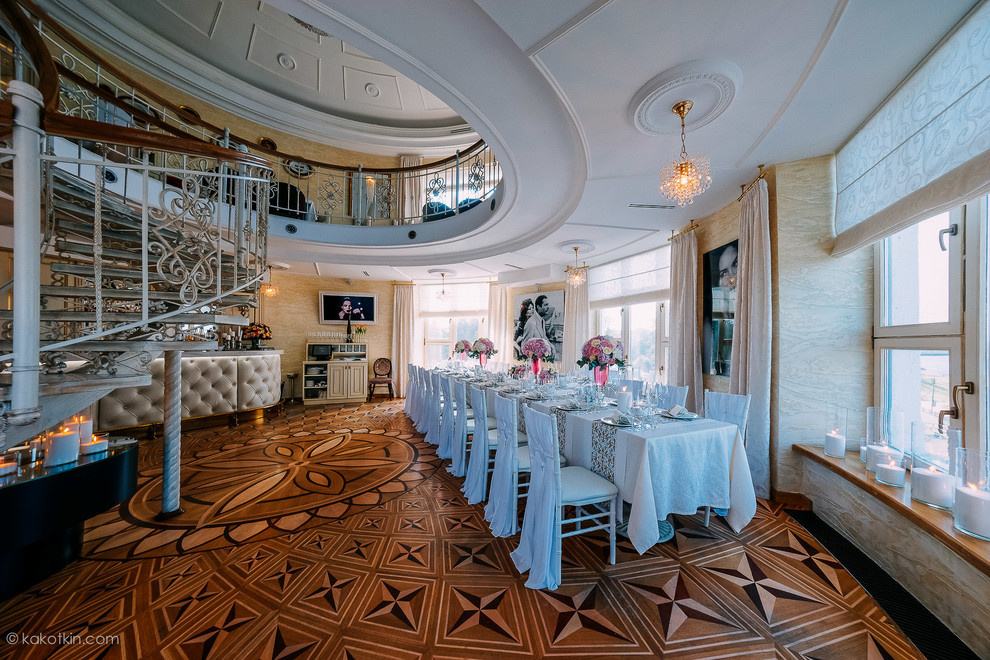 Italian Interiors restorara Rotunda in the town of Tver, Russia. / Интерьеры ита