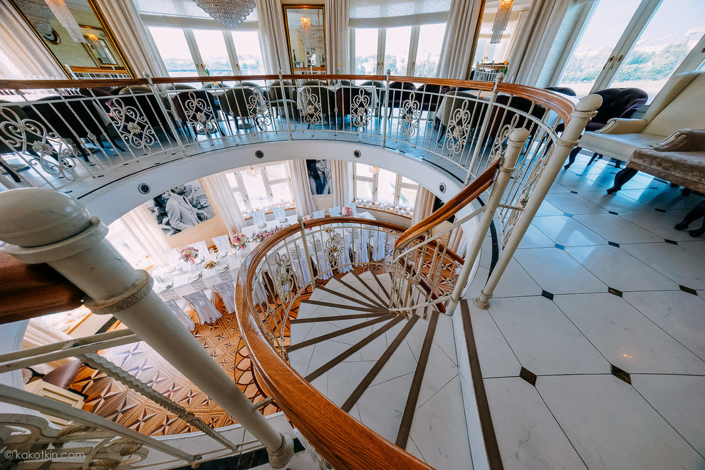 Italian Interiors restorara Rotunda in the town of Tver, Russia. / Интерьеры ита
