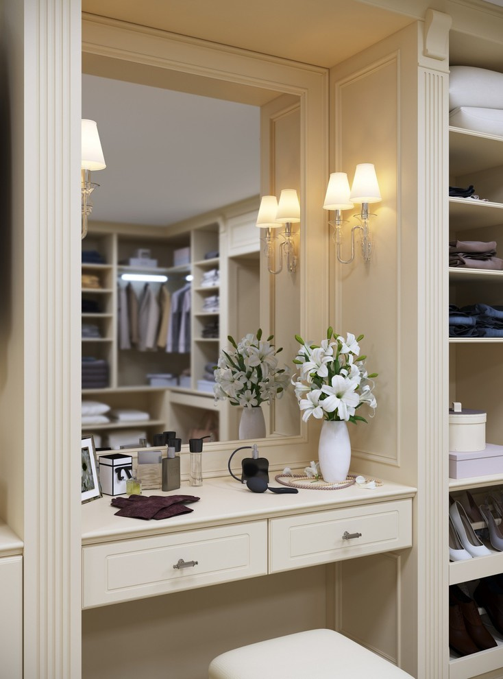 BRISTOL DRESS ROOM