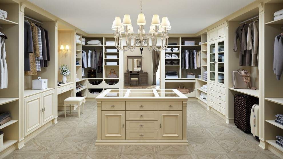 BRISTOL DRESS ROOM