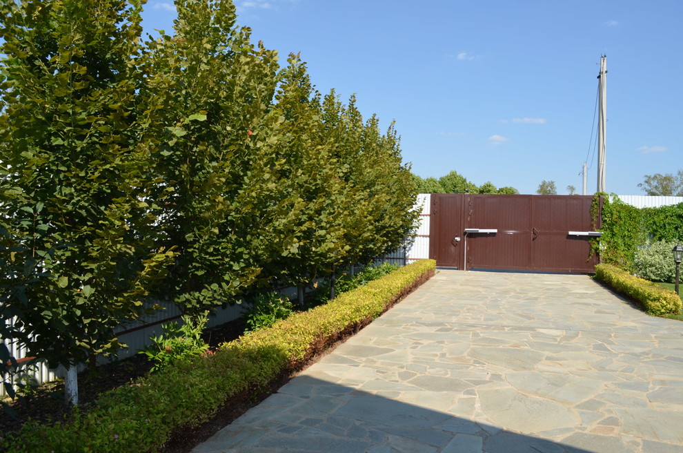 Дорожки, тропинки, мощение