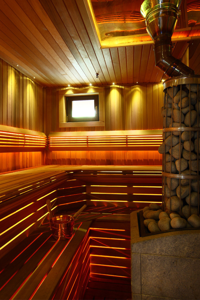 Баня с садом