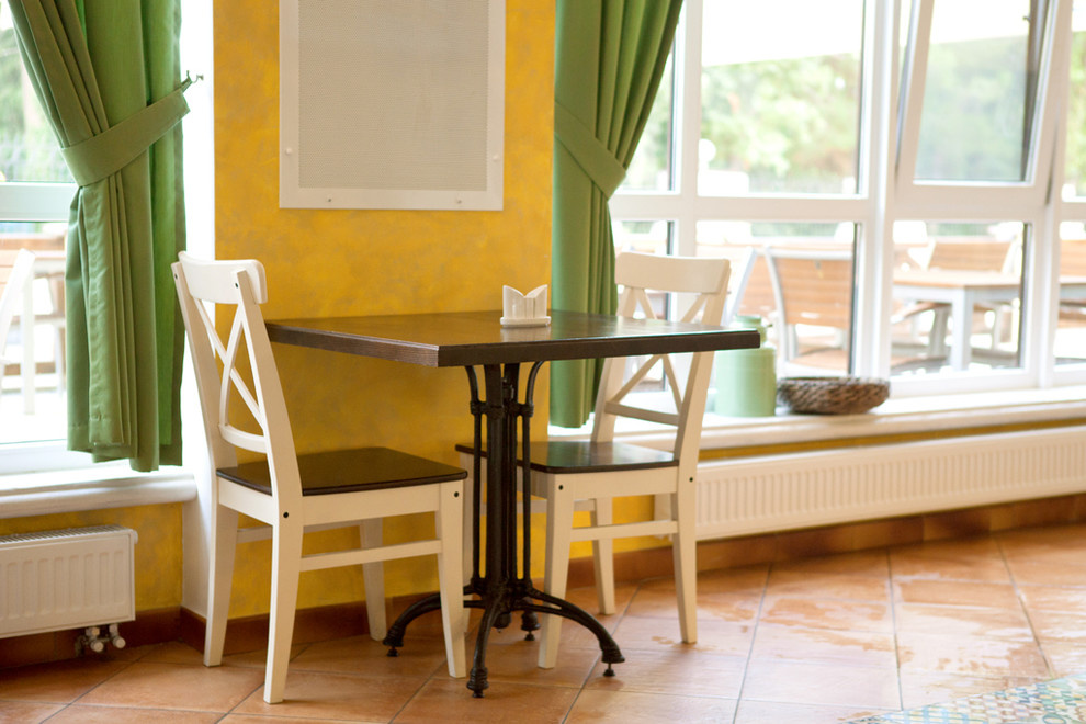 Интерьер столовой "Вкусное лето" с. Дивноморское