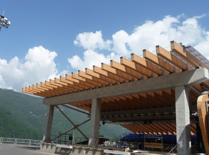 Строительство санно-бобслейной трассы в г. Сочи. 2012 г.